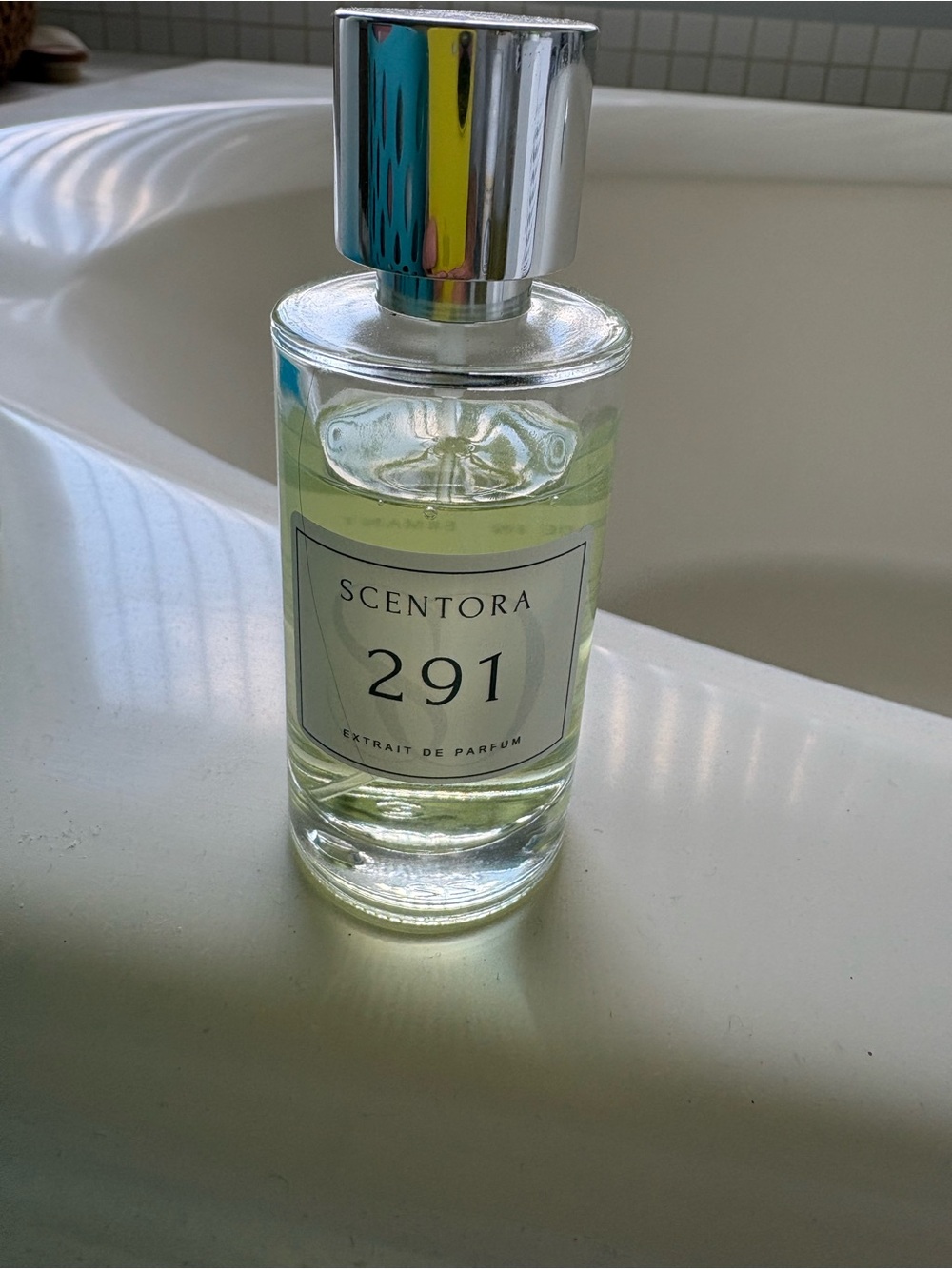 Scentora 291 Extrait de Parfum - Eau de Parfum Bottle